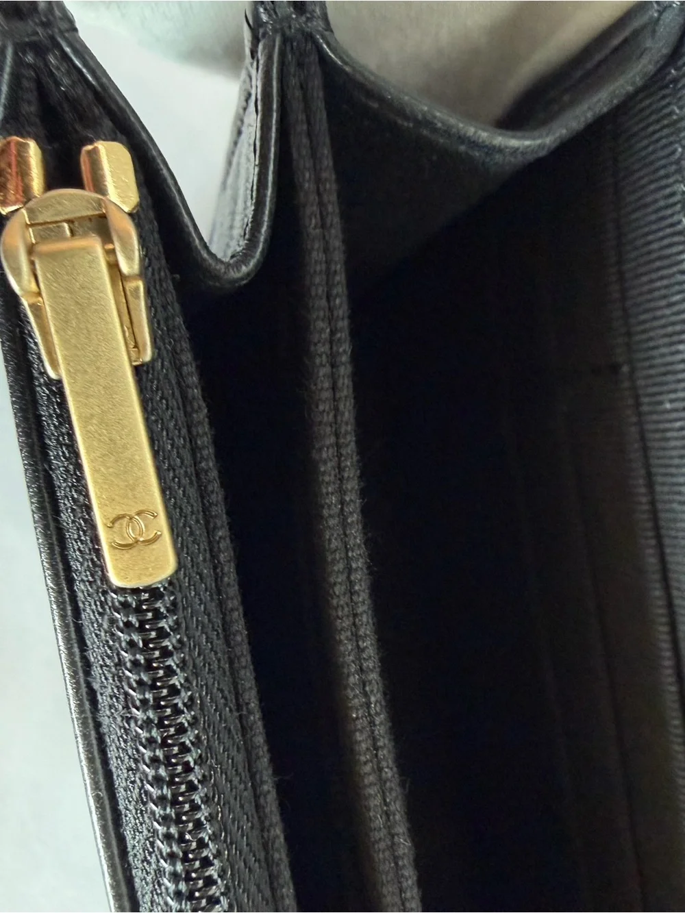 🎉SOLD🎉 CHANEL Black Lambskin WOC Wallet On Chain Gold Hardware GHW Cruise 2023 - Picture 9 of 12